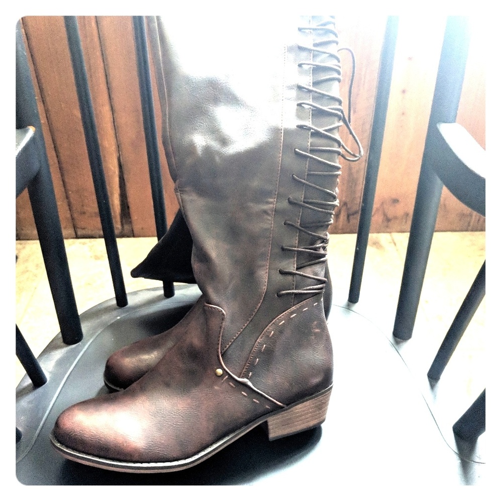 New no box Maurices Dark Brown Boots